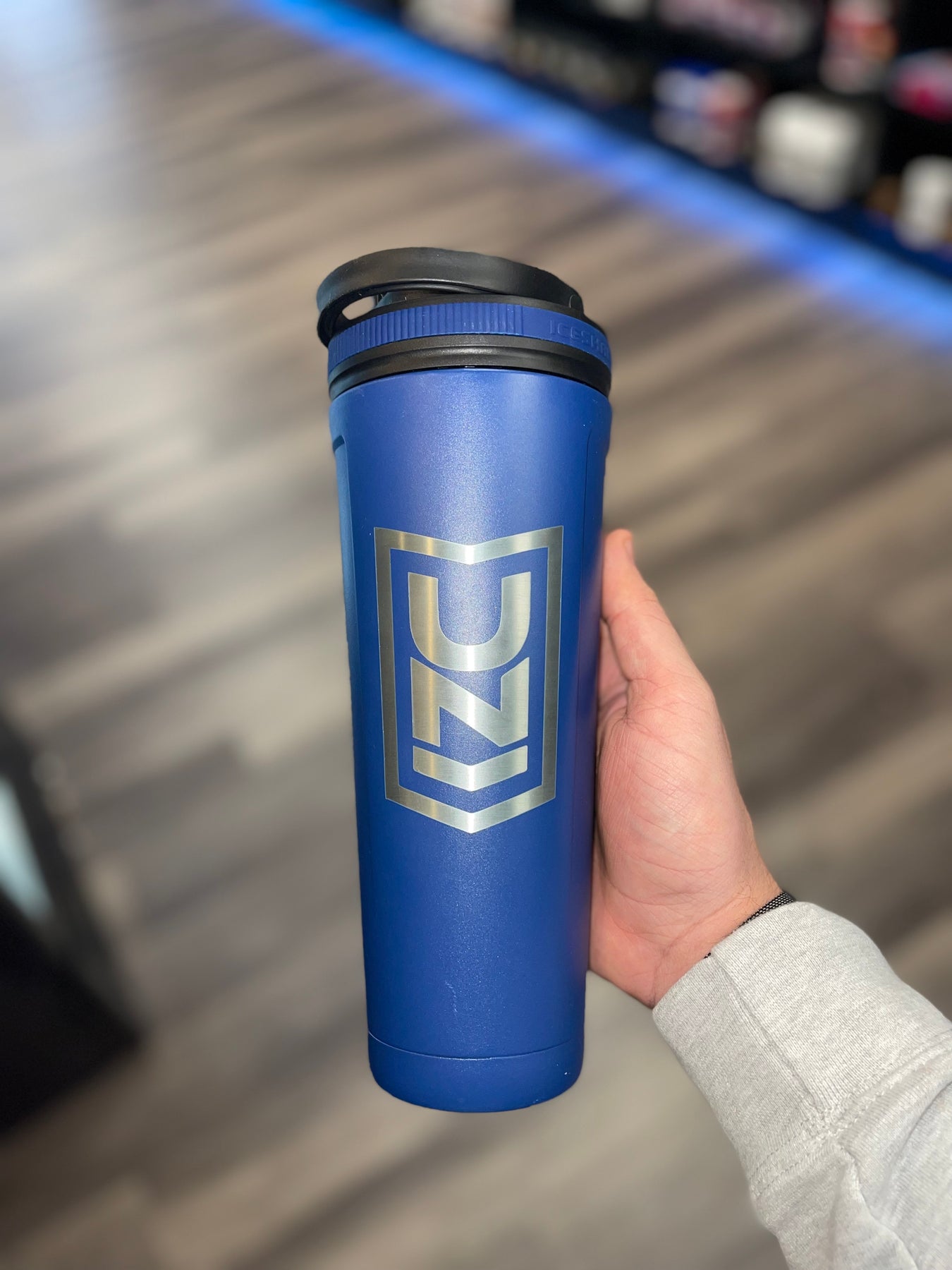 36oz UN Logo Ice Shaker – Underground Nutrition Store